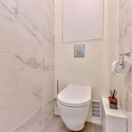 Apartment Modern Of 47m² In The 17th District *