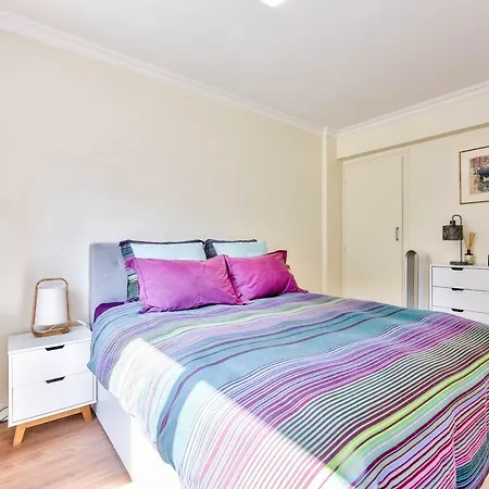 Modern Of 47m² In The 17th District Appartamento Parigi