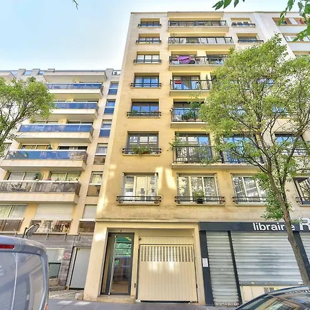 Modern Of 47m² In The 17th District * Parigi