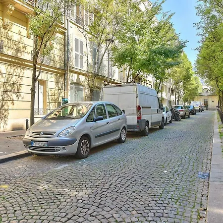 Modern Of 47m² In The 17th District Appartamento *
